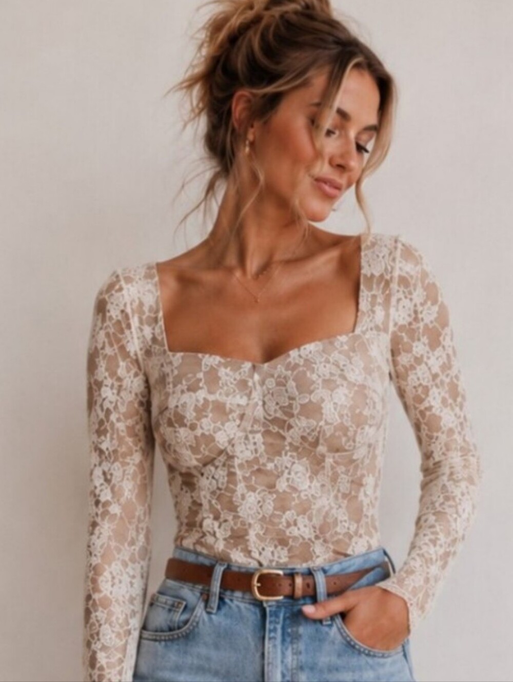 Madden Girl Lace Bustier Top L Ivory Beige Sheer Long Sleeve Sweetheart Neck EUC